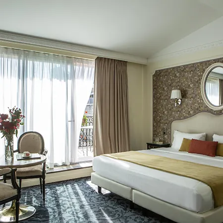 Hotel Saint-Petersbourg Opera & Spa-3