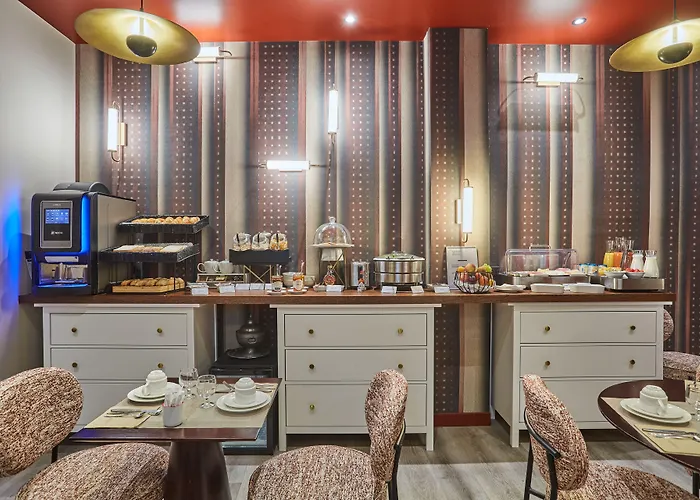 Hôtel LUX PICPUS Parijs